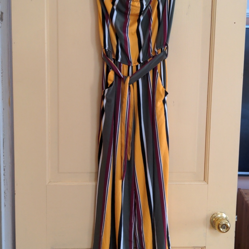Size small women's jumpsuit summer